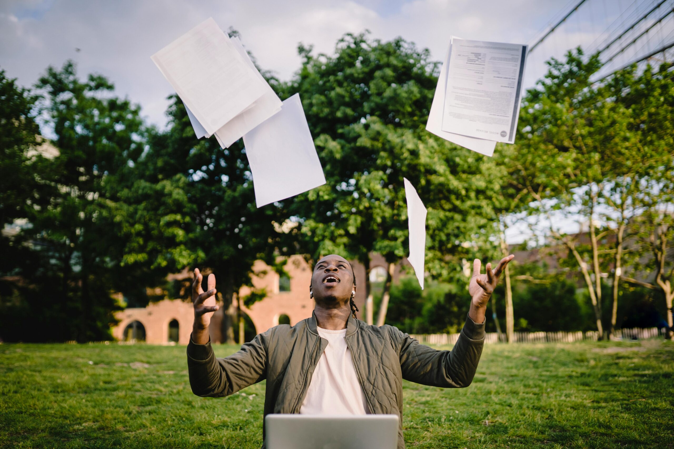 AI Resume Screening: Does It Really Improve Hiring Efficiency?